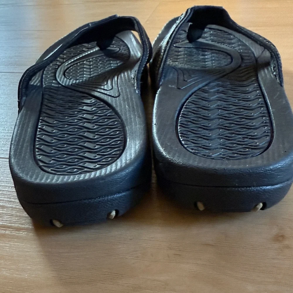 NWOT HOBIBEAR MEN FLIP FLOP THONG SANDAL INDOOR OUTDOOR ARCH SUPPORT BLACK SZ 8